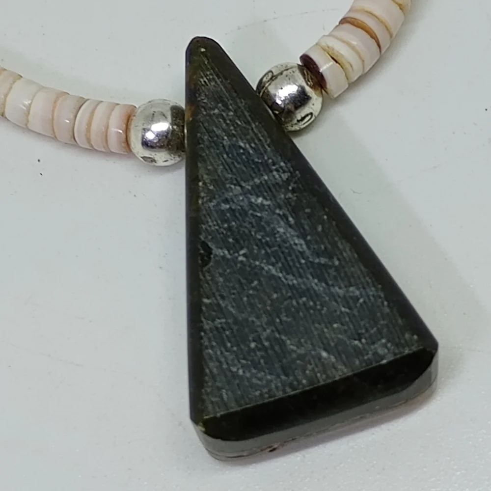 * vintage Navajo heishi oyster shell & stone inlay necklace 21" - Picture 3 of 6